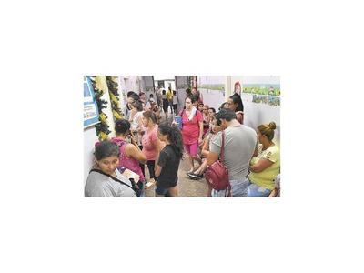 Cerca de mil consultas en Lambaré