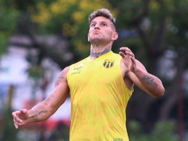 Guaraní juega ante San José y la altura