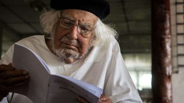 Poeta nicaragüense Ernesto Cardenal cumple 95 años con salud y escribiendo - Literatura - ABC Color