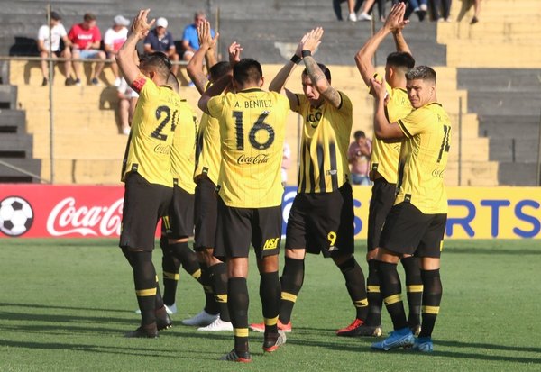 Guaraní va ante un débil San José en la Copa Libertadores