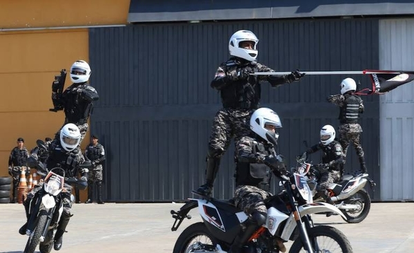 HOY / ¿Sanción a agentes por inscribirse al grupo Lince?: jefe policial niega supuesta traba