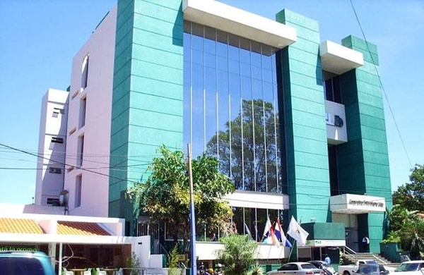 HOY / Cooperativa Universitaria sale al paso de denuncias: "Sí es posible ganar varias veces"