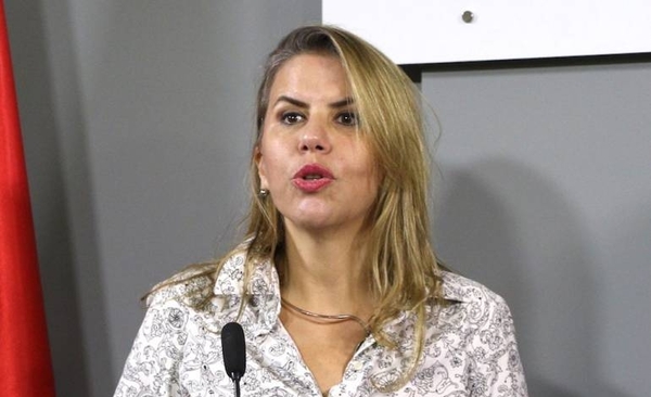 HOY / Ministra Cramer fue asaltada por bicichorros en Brasil