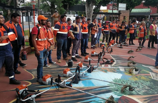 Dengue: Entregarán equipos de limpieza a gobernaciones