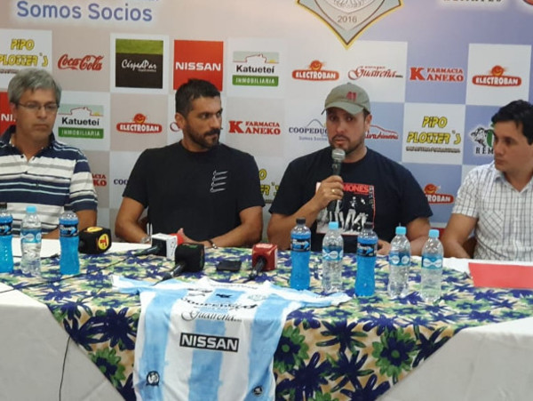 Guaireña presenta a Santiago Salcedo como refuerzo