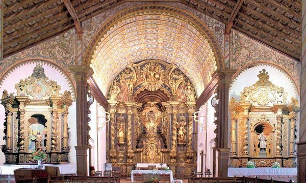HOY / Iglesia de Yaguarón declara la “guerra” a Trinidad: exige dos altares del tiempo de López