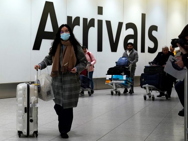 China cierra todos los transportes en la ciudad donde comenzó brote de neumonía
