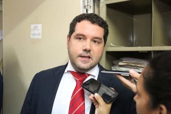 Volpe afirma que el crimen organizado le hizo "pisar el palo" a Quiñónez para que sea apartado del cargo » Ñanduti