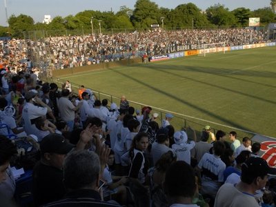 Seguridad máxima para el clásico blanco y negro