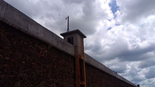 Llano pide “cirugía mayor” en Amambay porque “la guerra se está perdiendo” - Nacionales - ABC Color