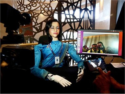 India crea un robot humanoide para preparar su misión espacial