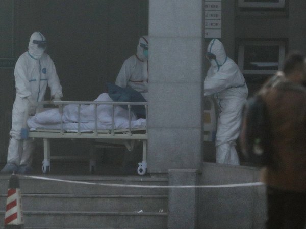 China sella Wuhan para evitar propagación de coronavirus