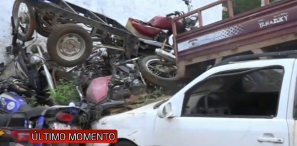 Luz verde para eliminar vehículos chatarras acumulados en comisarías | Noticias Paraguay