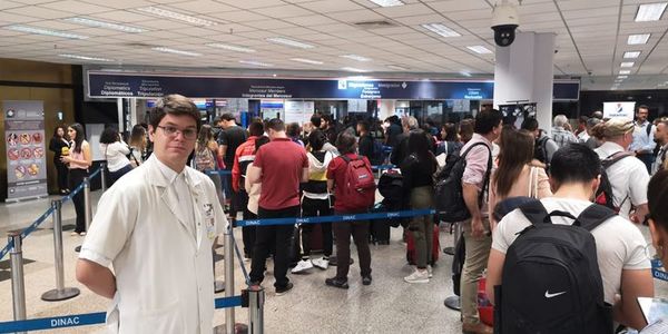 Coronavirus: empezaron los controles específicos en el aeropuerto Silvio Pettirossi - Nacionales - ABC Color
