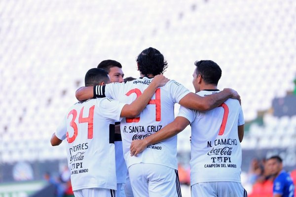 Rival copero de Olimpia queda sin técnico