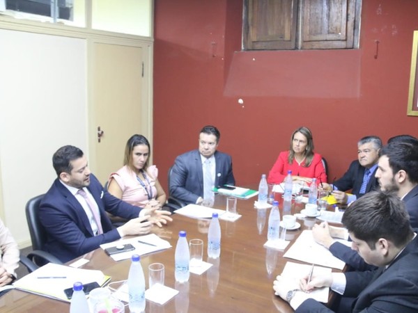 Financiamiento político: ven difícil el estudio del proyecto ya que el cartismo se opone