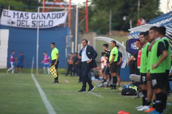 'Me parece justo que el partido se desarrolle en nuestra cancha'