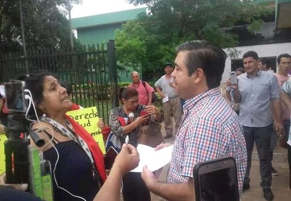 Denuncian que infección hospitalaria afectó a pacientes con dengue en Luque - Nacionales - ABC Color