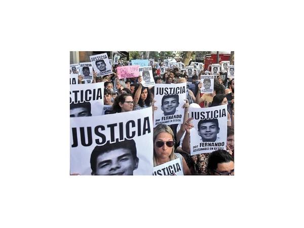 Repudian asesinato de hijo de paraguayos