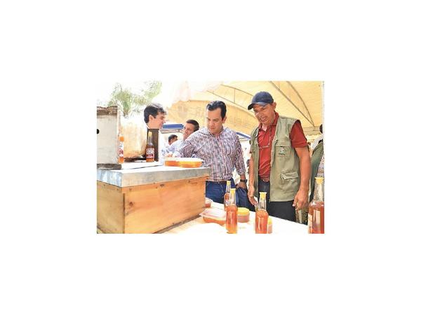 Los productores de Ñeembucú reciben apoyo del ministerio