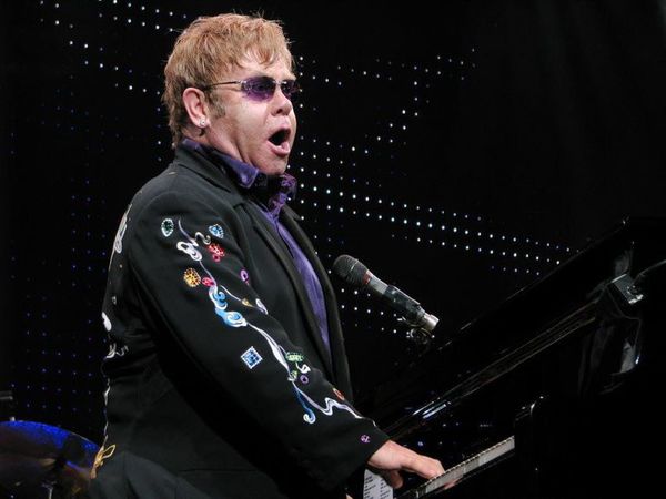 Elton John encabeza la lista de números musicales en los Óscar de 2020  - Música - ABC Color