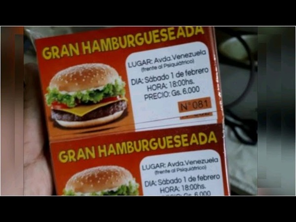 JOVEN MADRE VENDE HAMBURGUESAS PARA COMPRAR PAÑALES