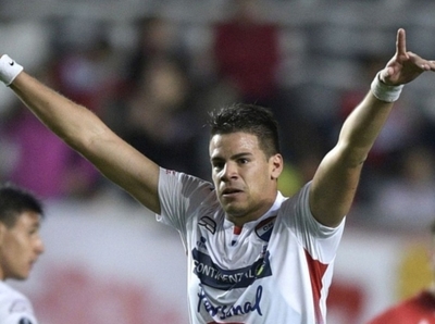 Miguel Jacquet es presentado en Nacional de Montevideo