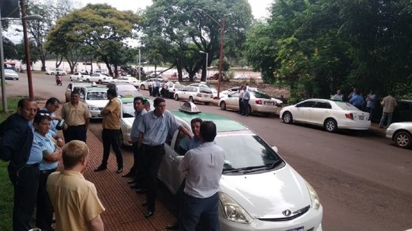 Municipalidad de Ciudad del Este es clara: MUV y Uber son legales | Noticias Paraguay