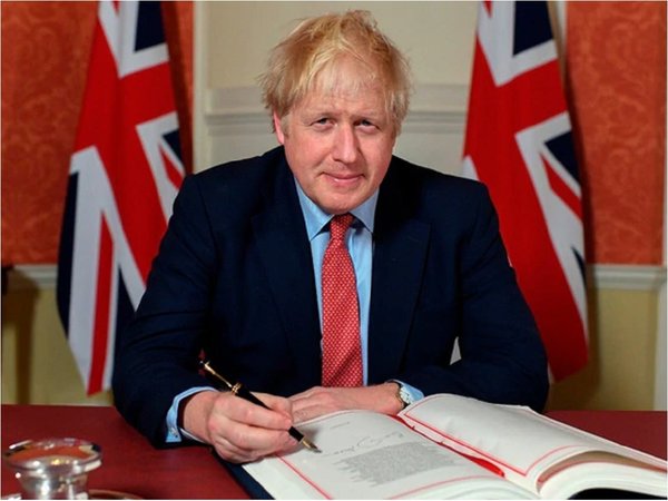 Johnson rubrica el acuerdo de salida del Reino Unido de la UE