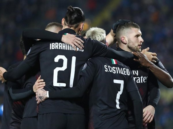 Rebic sella la tercera victoria consecutiva del Milan