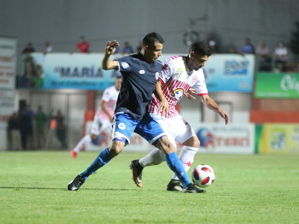 San Lorenzo alcanza su primer triunfo en el Apertura