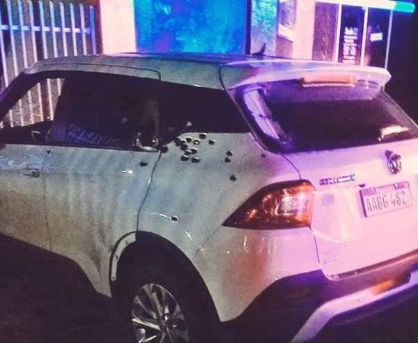 HOY / Atentan a balazos contra un vehículo de concejal, éste acusa a intendente Acevedo