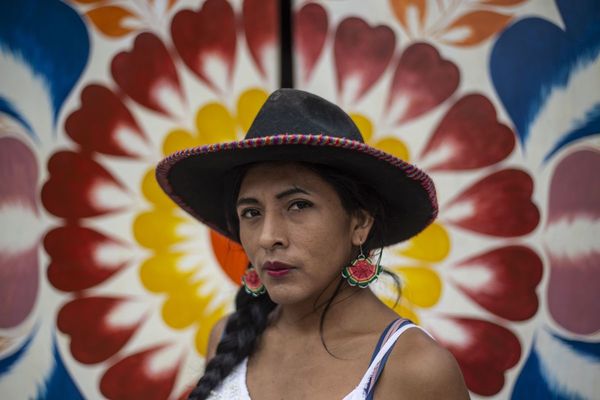 En Perú “te educan para la vergüenza”, se queja candidata indígena transexual
