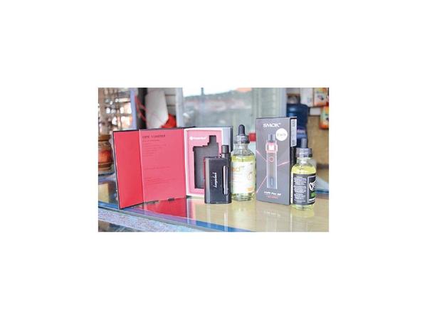 Piden diferenciar vapeadores de cigarrill