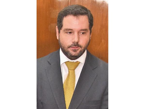 Hugo Volpe afirma sentirse  traicionado por  fiscala general