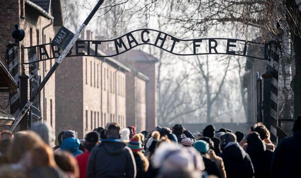 En Jerusalén y Auschwitz conmemoran liberación