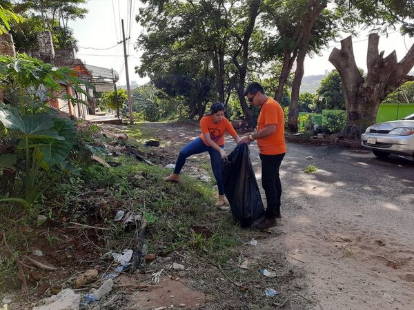 Segunda jornada de limpieza masiva contra el dengue - ABC en el Este - ABC Color