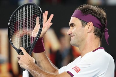 Federer y Djokovic vuelan a cuartos; Coco Gauff vuelve a pisar tierra