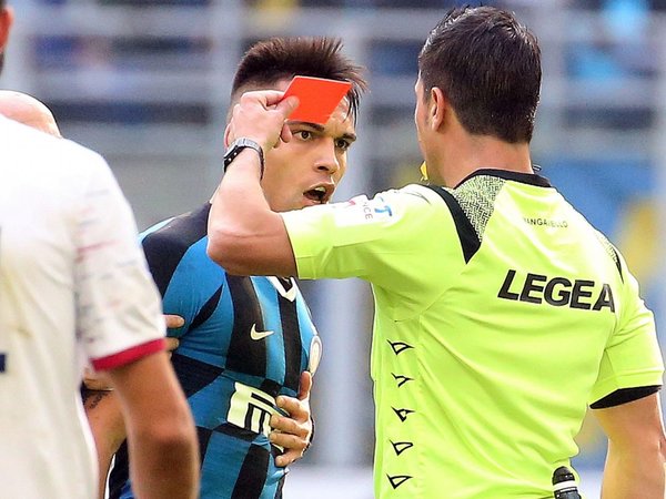 El Inter tropieza con el Cagliari y pierde a Lautaro por expulsión