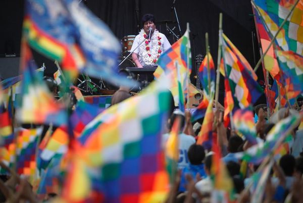 Partido de expresidente Morales encabeza intención de voto en Bolivia  - Mundo - ABC Color