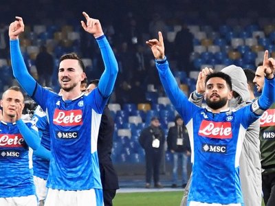 El octavo gol seguido de Cristiano no salva a Juventus en Nápoles