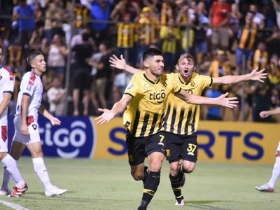 El VAR decide triunfo de Guaraní ante Cerro Porteño