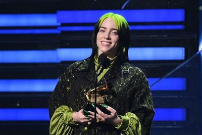 Billie Eilish se consagra al ganar cinco Grammy en las principales categorías - Música - ABC Color