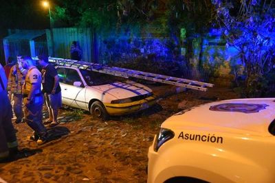 Hombre muere electrocutado al intentar reparar conexión eléctrica - Nacionales - ABC Color