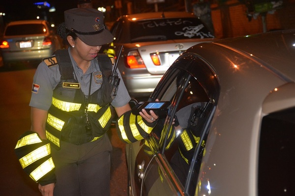 Casi 500 ebrios son sacados de las rutas por la Caminera