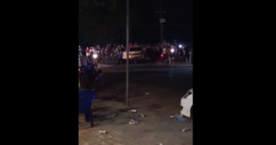 HOY / Turba de motociclistas casi mata a golpes a conductor durante carrera clandestina