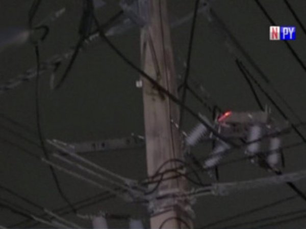 Murió electrocutado al intentar arreglar un cableado de la ANDE