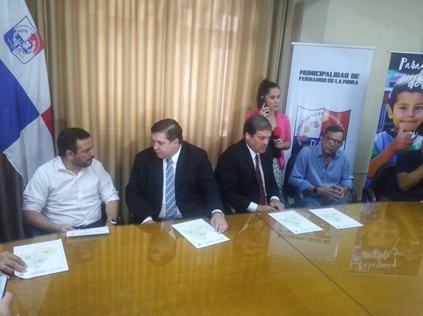 ESSAP presenta consorcios que construirán alcantarillado en Fernando