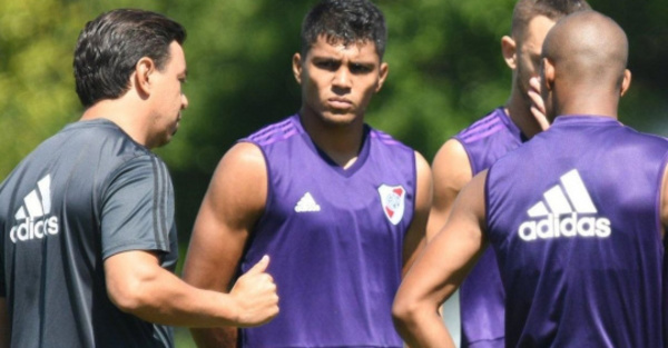 Argentinos babean por Robert Rojas