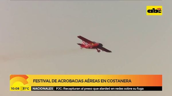 Festival de acrobacias aéreas en costanera - ABC Noticias - ABC Color